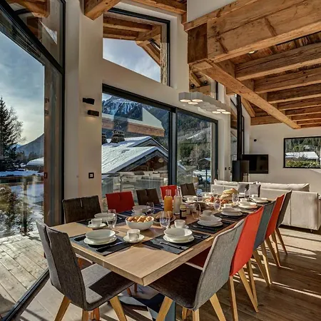 Red Fox Chalet 5* Chalet